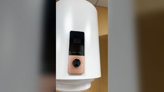 Горячая вода по требованию: электрический накопительный водонагреватель